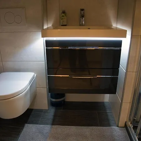 Neu! Mien Luette Boe Spo