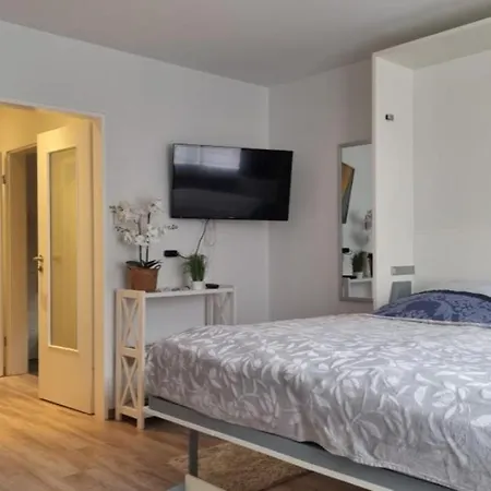 Neu! Mien Luette Boe Spo