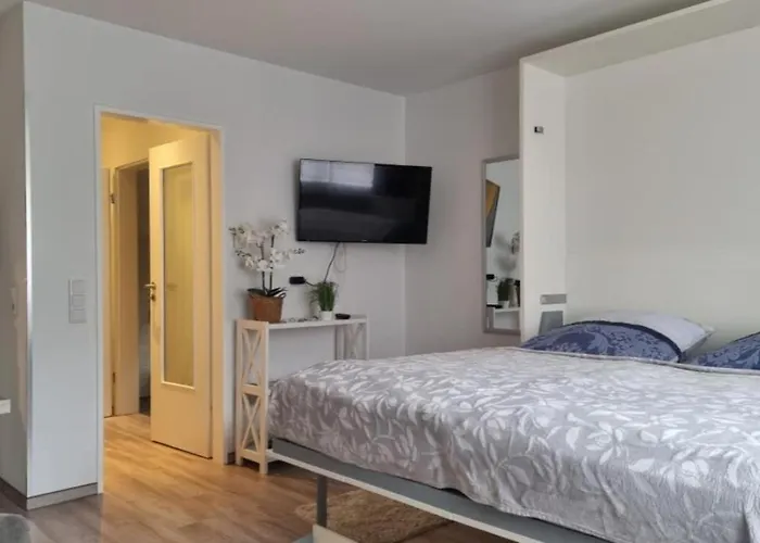 Neu! Mien Luette Boe Spo